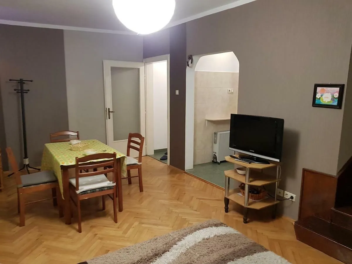 Artistic Studio In Sofia'S Top Center 아파트 소피아