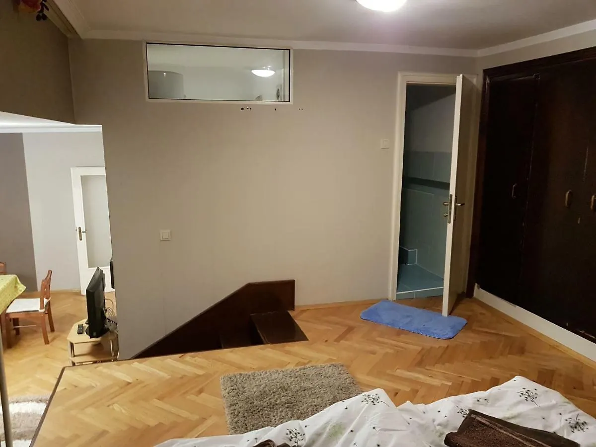 Appartamento Artistic Studio In Sofia'S Top Center
